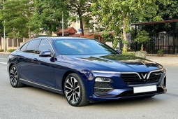 Giá xe VinFast Lux A2.0 lăn bánh tháng 12/2023, giảm 50% lệ phí trước bạ