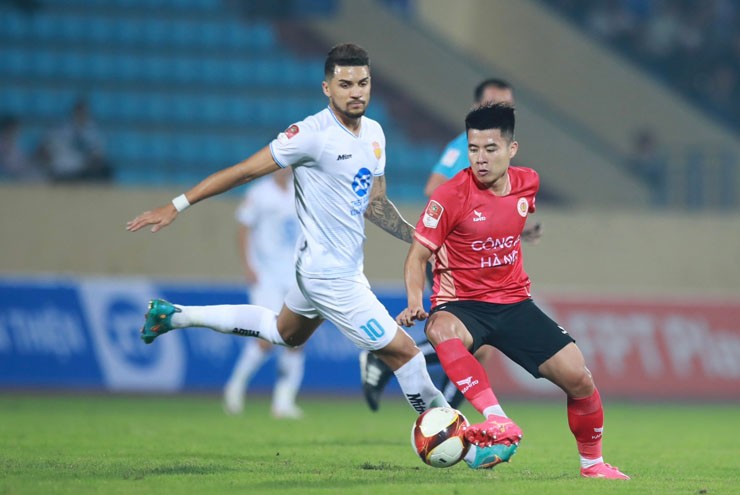 Video bóng đá Nam Định - Công an Hà Nội: Quang Hải tỏa sáng, bùng nổ cuối trận (V-League) - 1