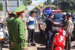 Cảnh sát bám theo bắt 2 đối tượng trộm cắp 1 thùng bia!