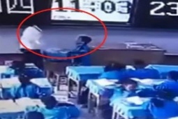 "Nếu con chết, mẹ có buồn không?", nghe con hỏi mẹ lập tức tới trường kiện thầy giáo