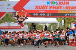 Hừng hực tinh thần thể thao của hơn 1.000 vận động viên nhí ở giải Kids Run mùa 6 tại TP. HCM