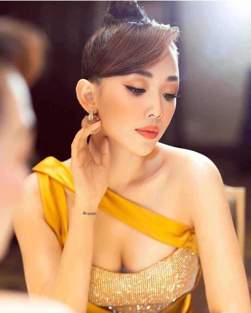 Hình xăm ở vị trí gợi cảm của mỹ nhân Việt: "Nữ thần màn ảnh" Lan Ngọc quyến rũ nhất - 9