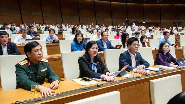 Quốc hội yêu cầu khẩn trương giải quyết các vụ án tạm đình chỉ - 1